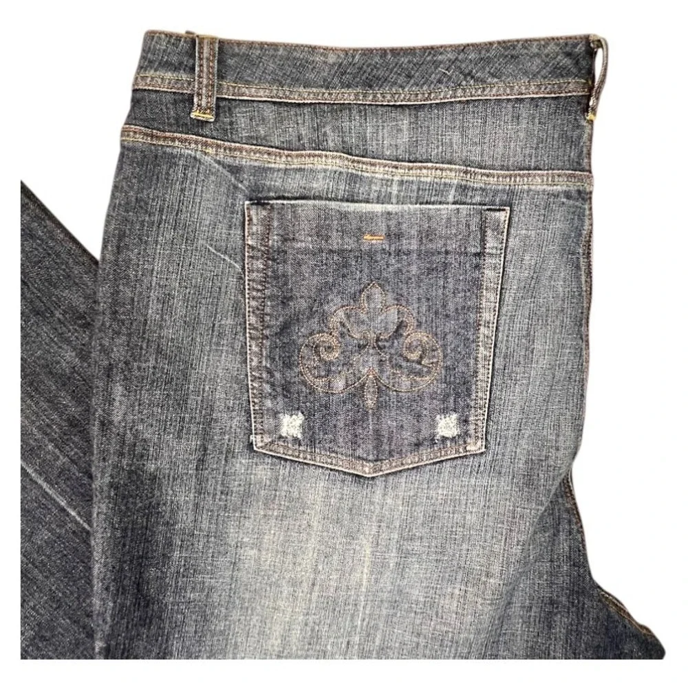 Lane Bryant Jeans 32 Bootcut Stretch Denim‎ Medium Wash Embroidered Pocket NWT